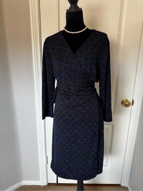Ann Taylor Navy and Black Geometric Wrap Dress